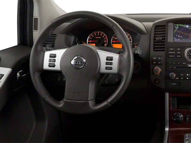 2010 Nissan Pathfinder LE