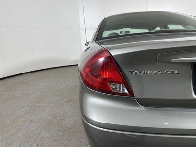 2003 Ford Taurus SEL Deluxe