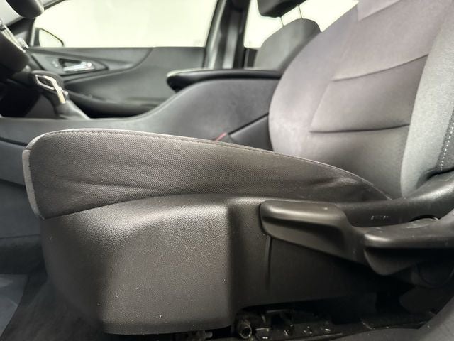 2022 Chevrolet Malibu LS 1LS