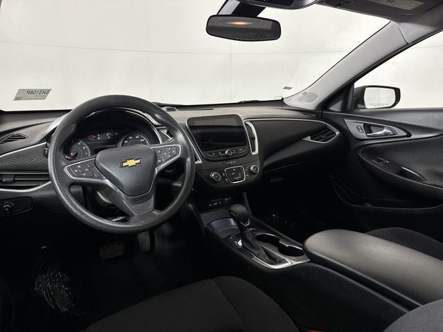 2022 Chevrolet Malibu LS 1LS