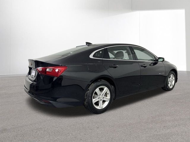 2022 Chevrolet Malibu LS 1LS