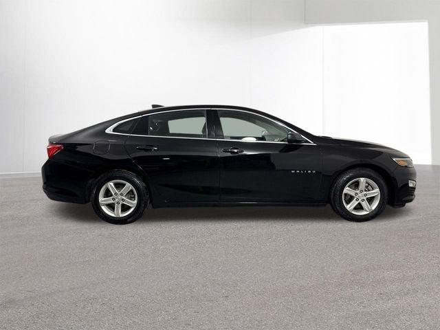 2022 Chevrolet Malibu LS 1LS