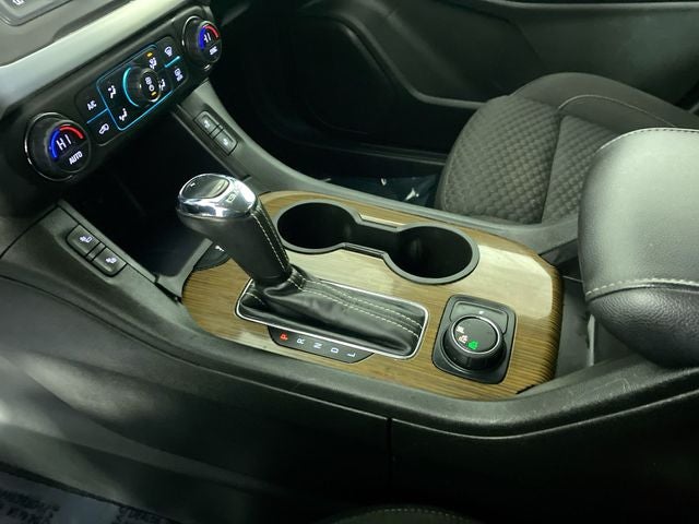 2017 GMC Acadia SLE-2