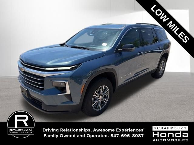 2024 Chevrolet Traverse FWD LT's photo