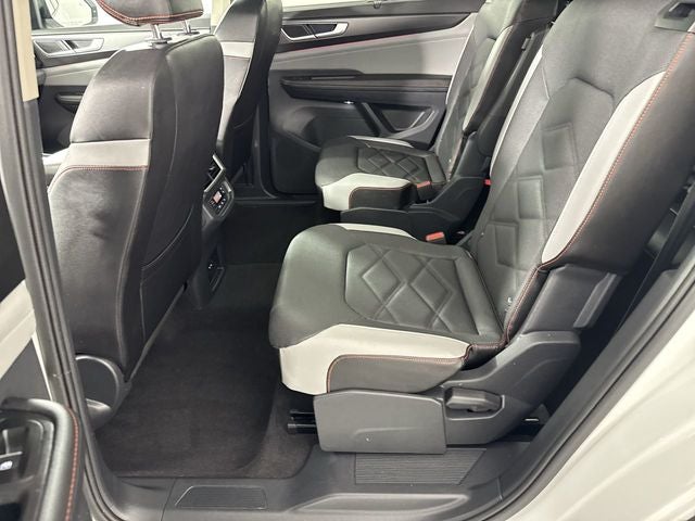 2024 Volkswagen Atlas 2.0T Peak Edition SE w/Technology