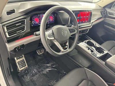 2024 Volkswagen Atlas 2.0T Peak Edition SE w/Technology