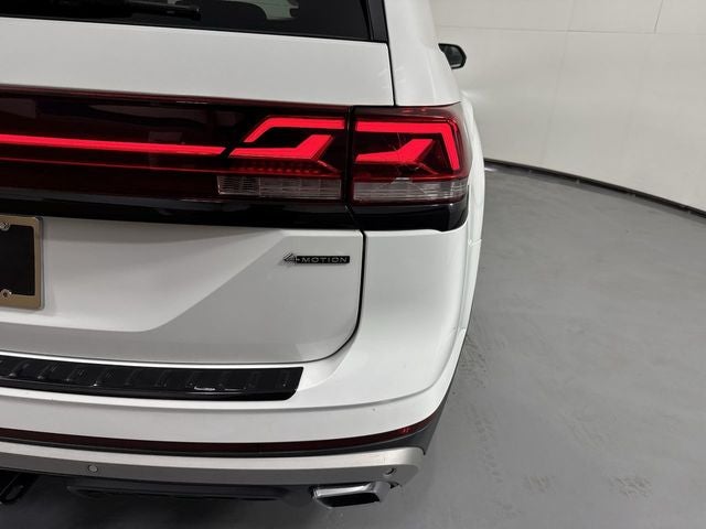 2024 Volkswagen Atlas 2.0T Peak Edition SE w/Technology