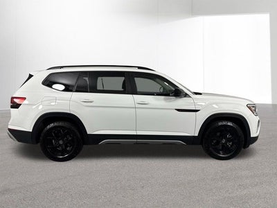 2024 Volkswagen Atlas 2.0T Peak Edition SE w/Technology
