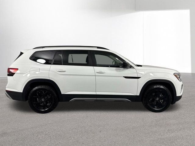 2024 Volkswagen Atlas 2.0T Peak Edition SE w/Technology