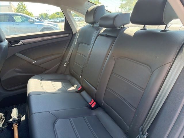 2020 Volkswagen Passat 2.0T R-Line