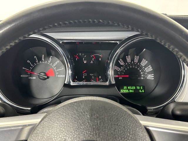 2005 Ford Mustang GT Deluxe