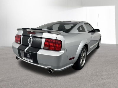 2005 Ford Mustang GT Deluxe