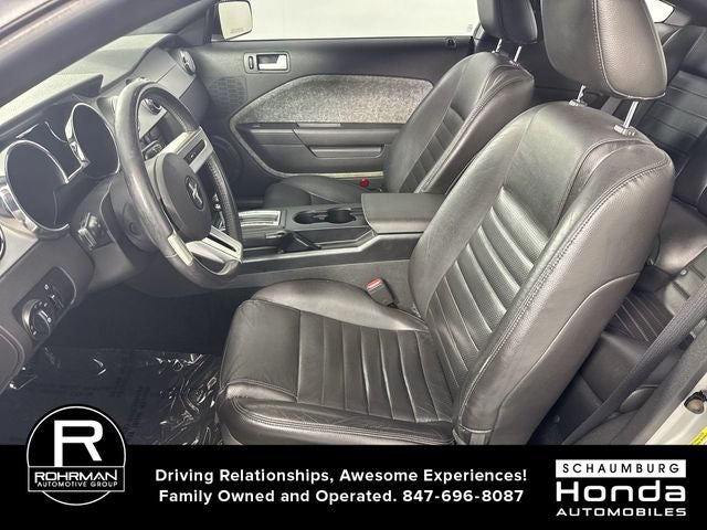 2005 Ford Mustang GT Deluxe