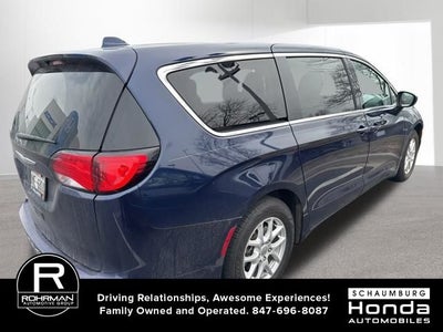 2017 Chrysler Pacifica Touring
