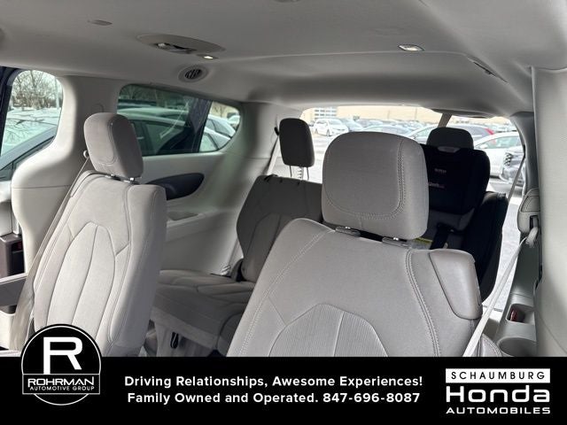 2017 Chrysler Pacifica Touring