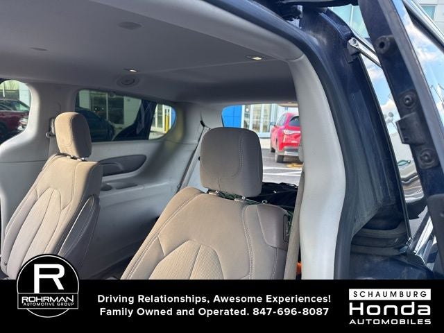 2017 Chrysler Pacifica Touring