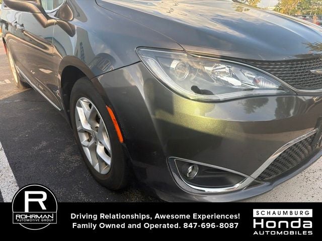 2017 Chrysler Pacifica Touring L Plus
