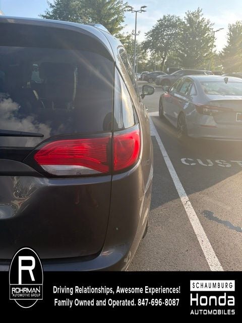 2017 Chrysler Pacifica Touring L Plus