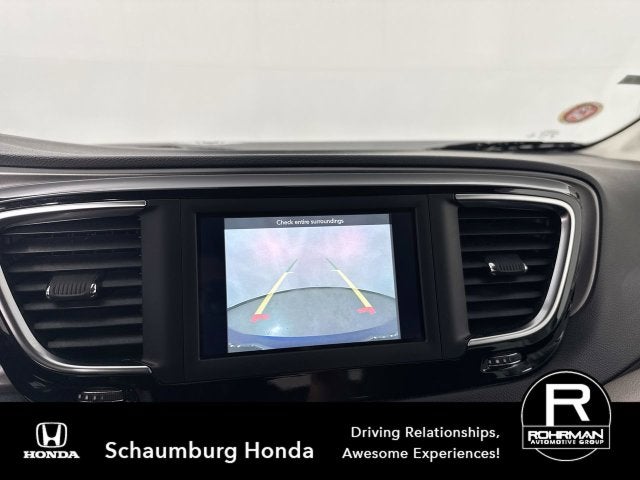 2020 Chrysler Pacifica Touring