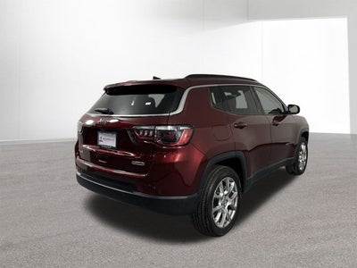 2022 Jeep Compass Latitude Lux