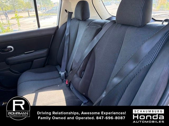 2011 Nissan Versa 1.8 SL