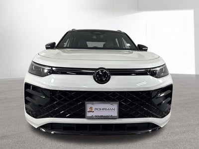 2026 Volkswagen Tiguan 2.0T SE R-Line Black