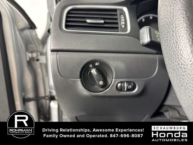 2013 Volkswagen Jetta 2.0L S