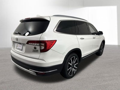 2022 Honda Pilot Touring 8 Passenger