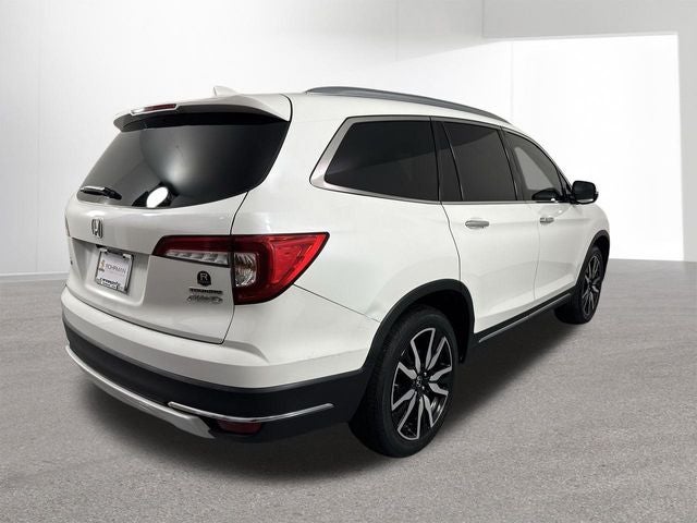 2022 Honda Pilot Touring 8 Passenger