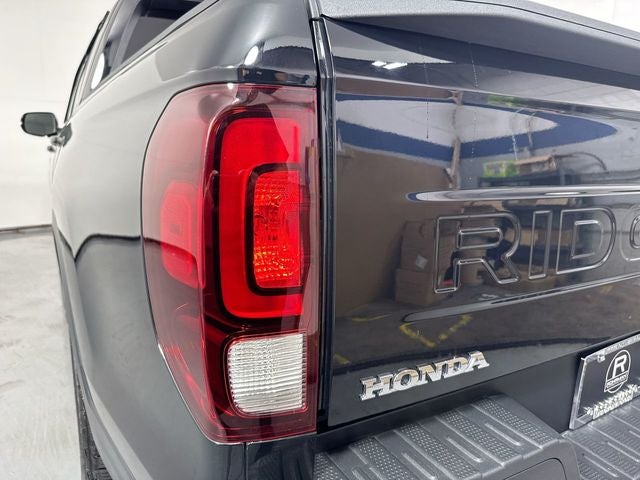 2024 Honda Ridgeline Black Edition - Photo 32