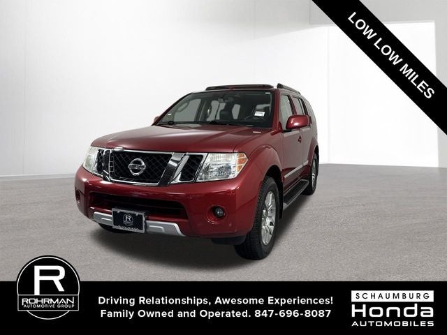 2010 Nissan Pathfinder LE