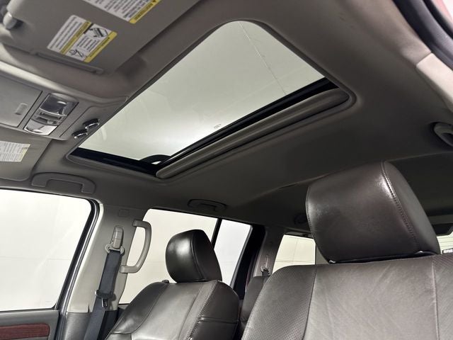 2010 Nissan Pathfinder LE