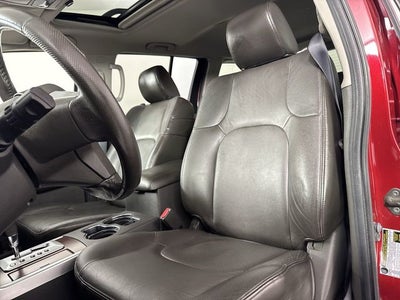 2010 Nissan Pathfinder LE