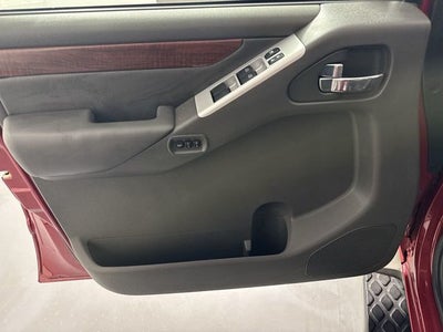 2010 Nissan Pathfinder LE