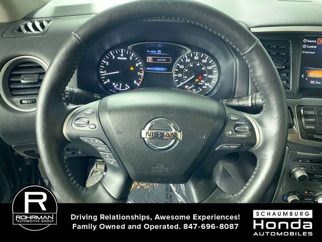 2020 Nissan Pathfinder SL