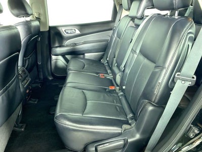 2020 Nissan Pathfinder SL