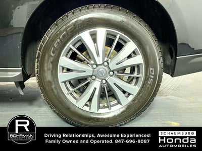 2020 Nissan Pathfinder SL