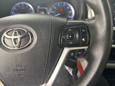 2019 Toyota Highlander LE