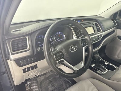 2019 Toyota Highlander LE