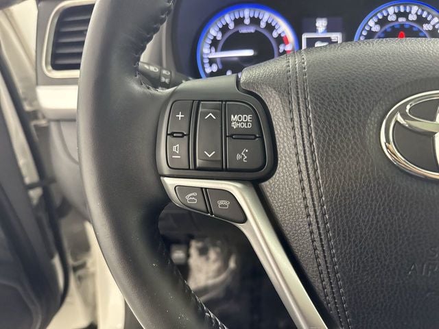 2016 Toyota Highlander Limited Platinum V6