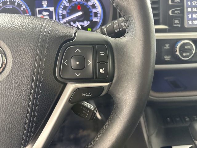 2016 Toyota Highlander Limited Platinum V6