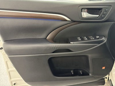 2016 Toyota Highlander Limited Platinum V6