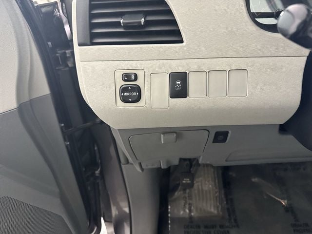 2013 Toyota Sienna LE