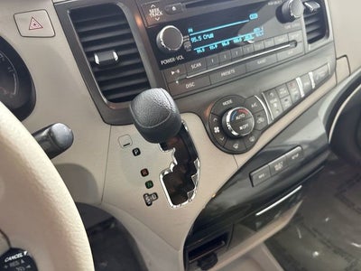 2013 Toyota Sienna LE