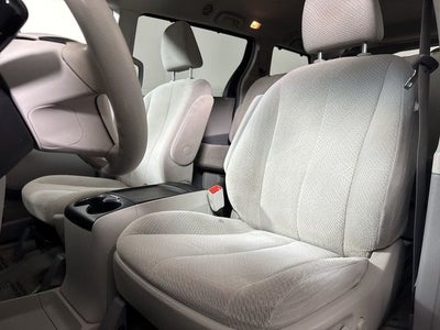2013 Toyota Sienna LE