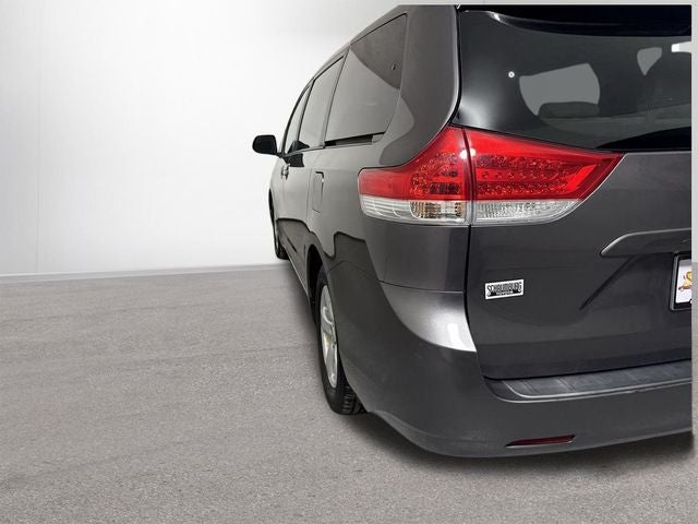 2013 Toyota Sienna LE