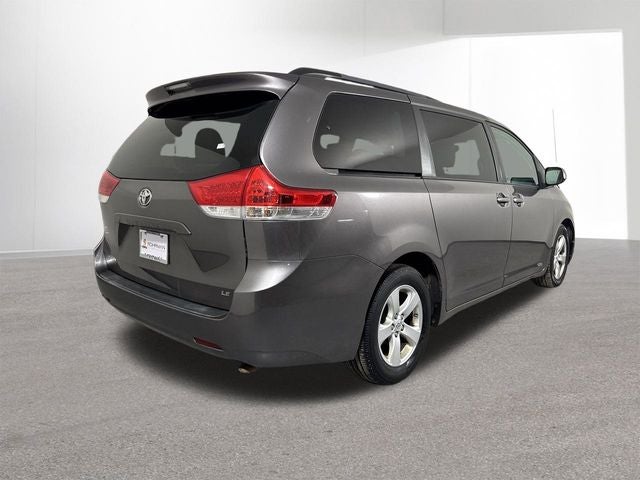 2013 Toyota Sienna LE