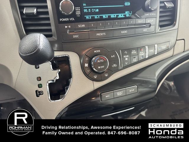 2013 Toyota Sienna LE