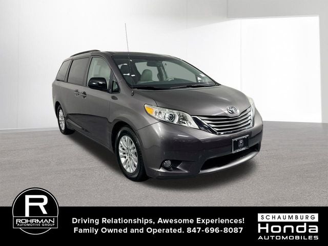 2012 Toyota Sienna XLE 8 Passenger