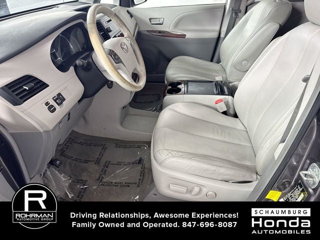 2012 Toyota Sienna XLE 8 Passenger